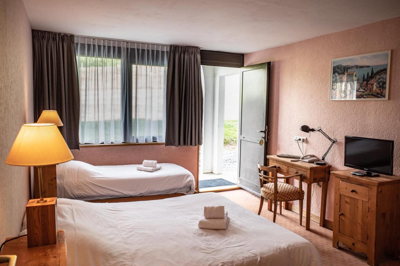 Hotel Restaurant Saint Roch Puy-Saint-Vincent Buitenkant foto