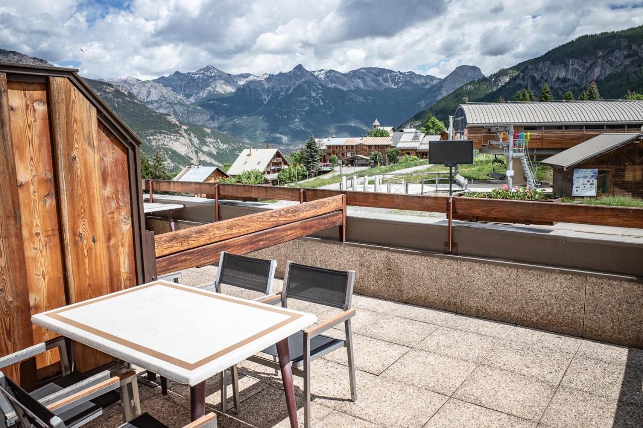Hotel Restaurant Saint Roch Puy-Saint-Vincent Buitenkant foto