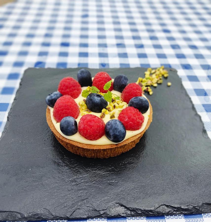Hotel Restaurant Saint Roch Puy-Saint-Vincent Buitenkant foto