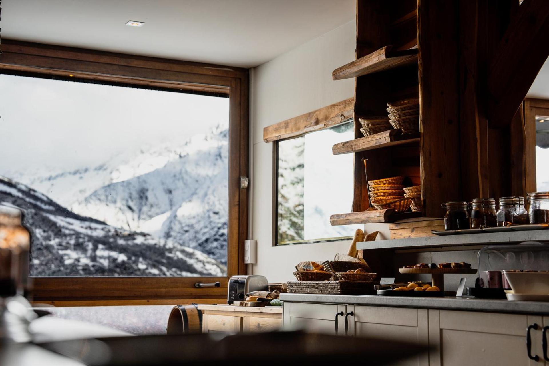 Hotel Restaurant Saint Roch Puy-Saint-Vincent Buitenkant foto